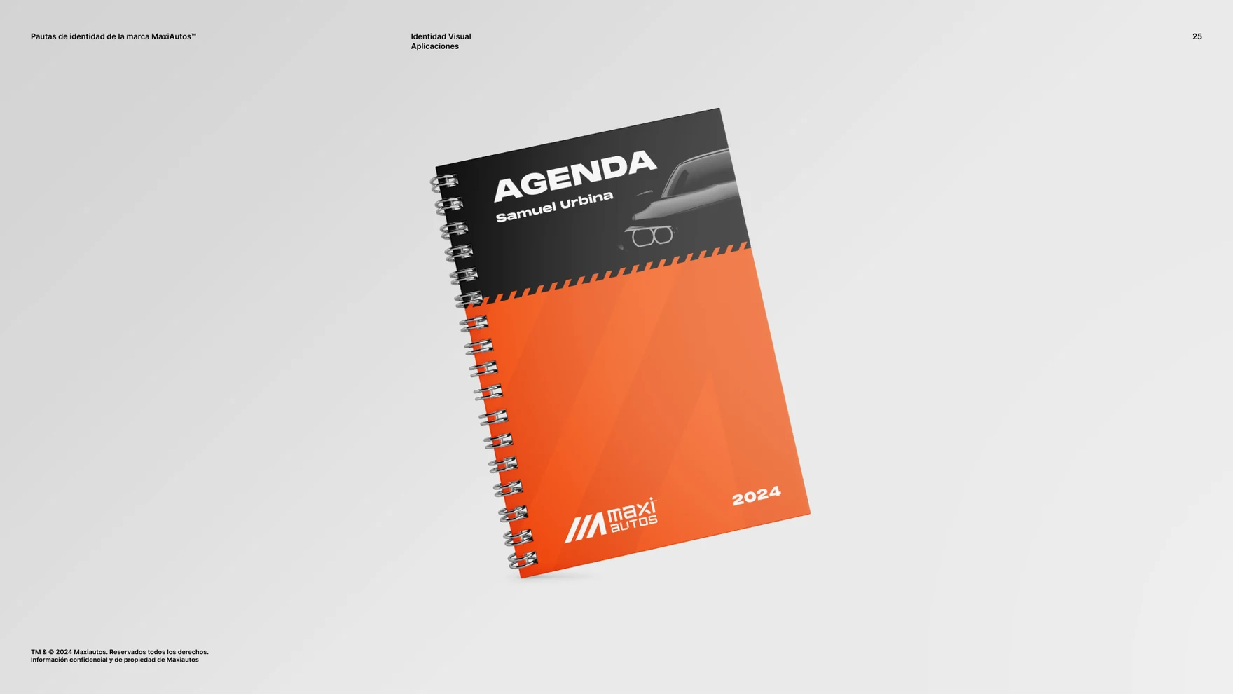 Orange notebook with the Maxiautos logo